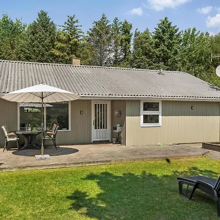 3 Bedroom Stunning In * Blavand
